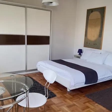 Apartament With Free Parking Belgrad