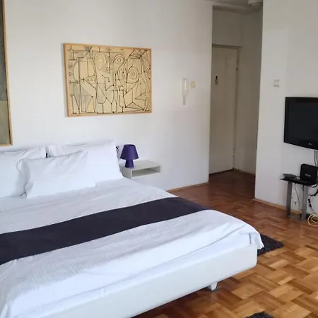 With Free Parking Belgrad