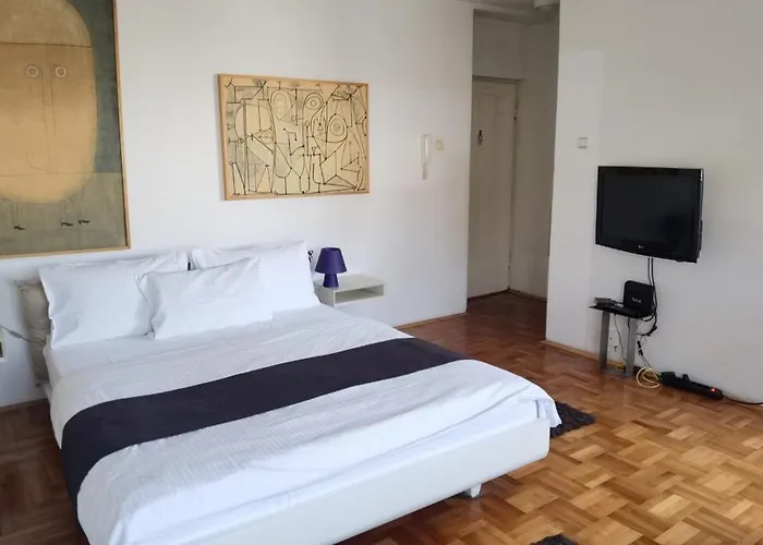 With Free Parking 贝尔格莱德